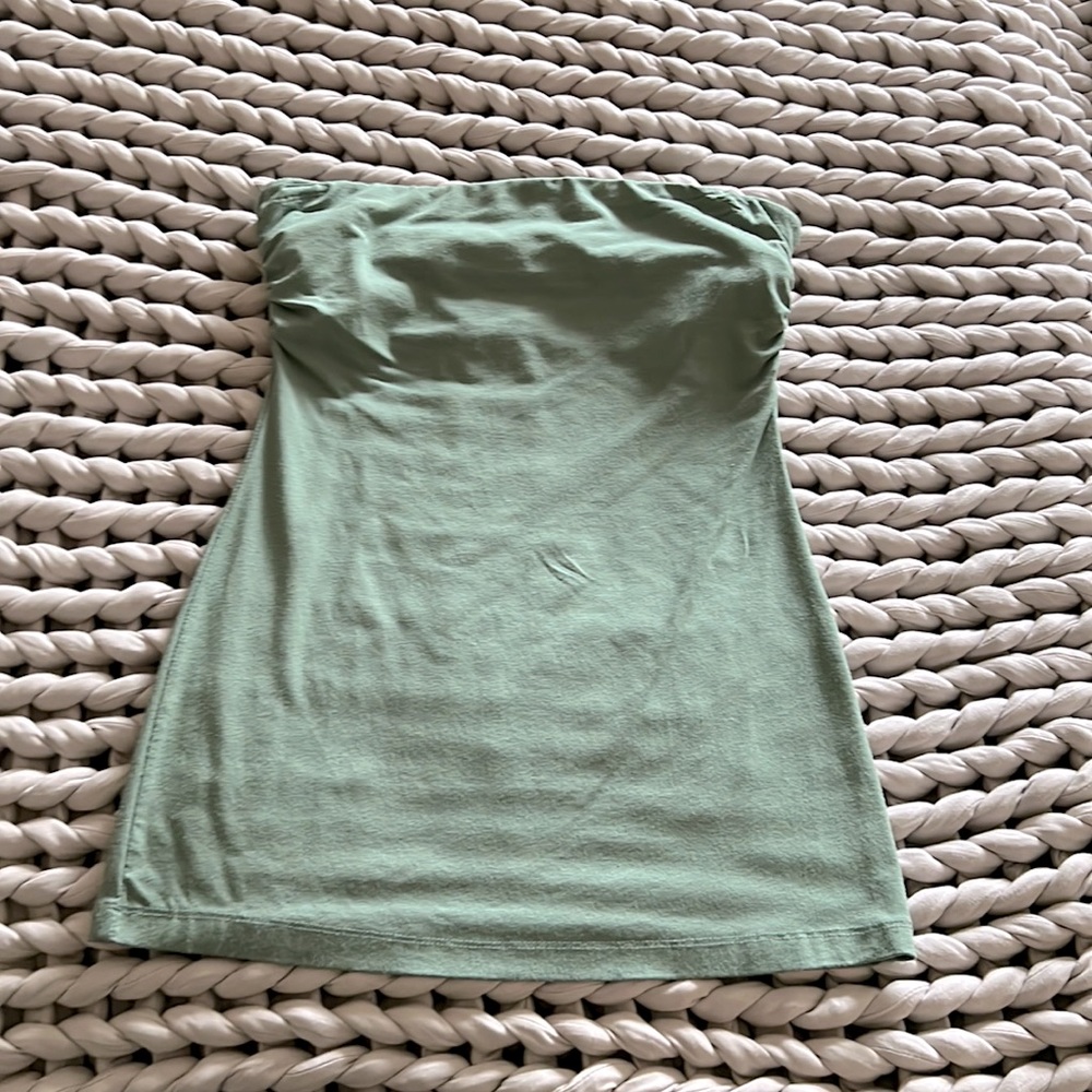 Arden B strapless top in green Sz M